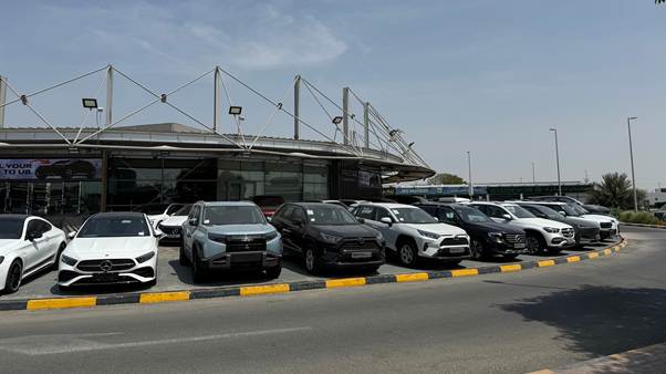 buy a car in dubai